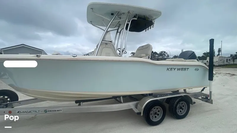 Slide: The Image of Key West 239FS 2021 - 15946860