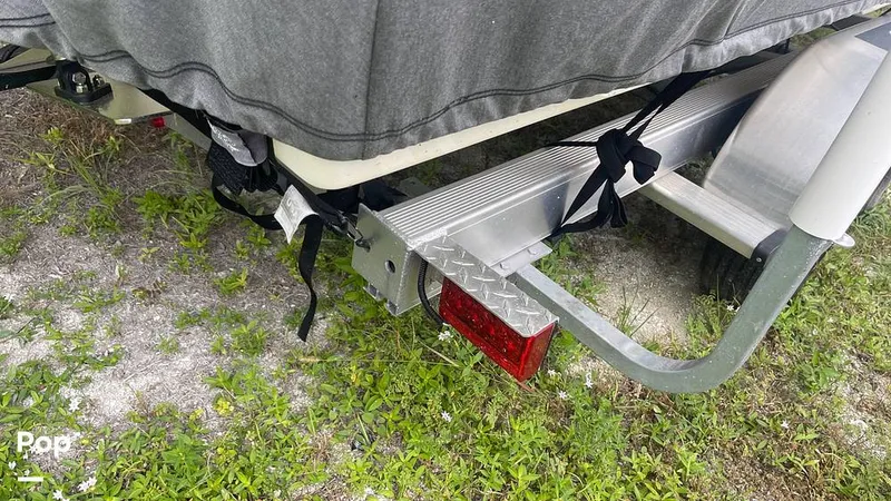 Slide: The Image of Key West 239FS 2021 - 15946910