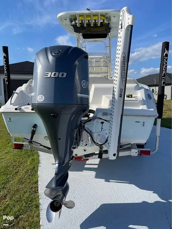 Slide: The Image of Yamaha 300hp - 15946870