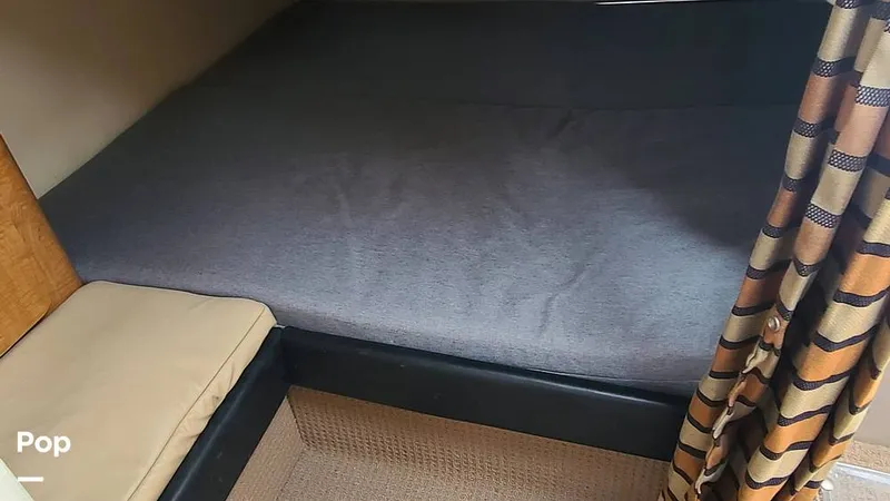 Slide: The Image of Regal Commodore 2665 2002 - 16001769