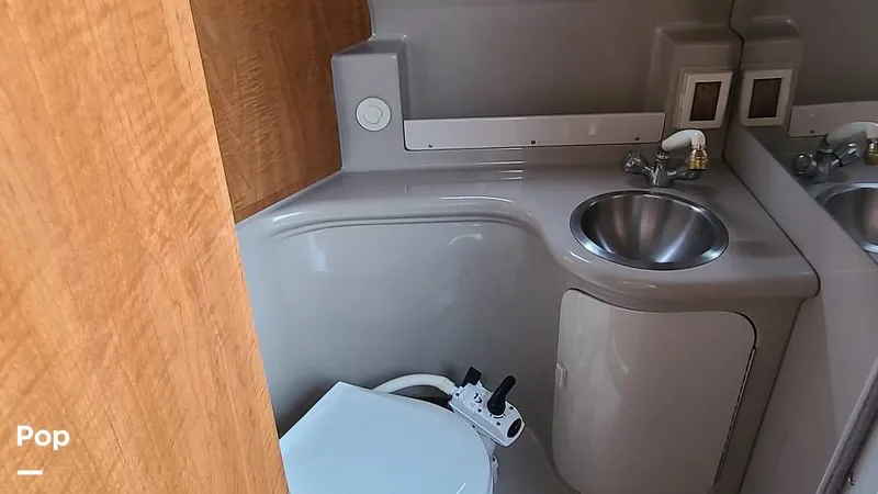 Slide: The Image of Regal Commodore 2665 2002 - 16001772