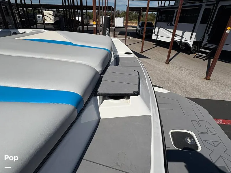 Slide: The Image of Sun Pad - 15978127