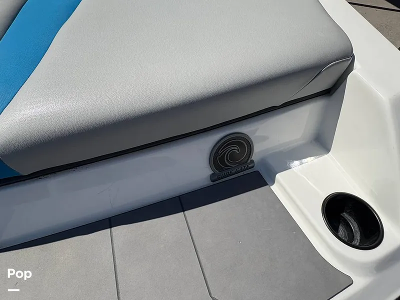 Slide: The Image of Surf Gate - 15978133