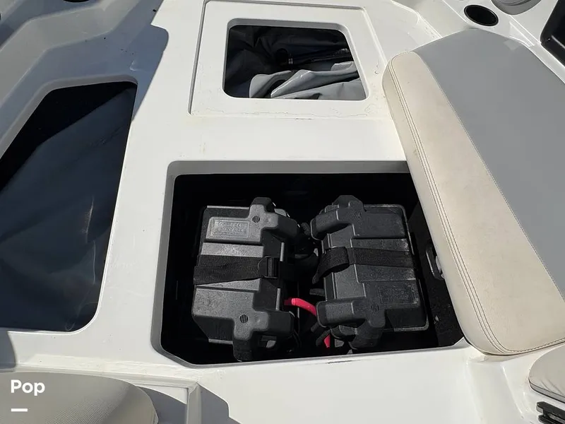 Slide: The Image of Bow Passenger Seating With Storage - 15978148