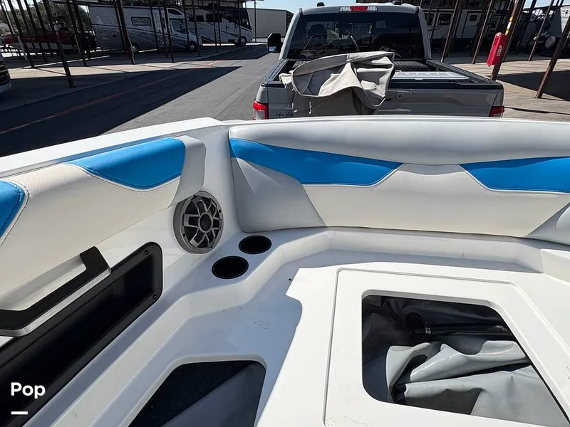 Slide: The Image of Axis A22 2022 - 15978150