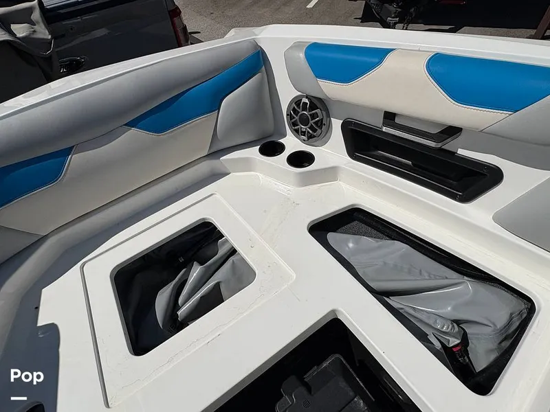 Slide: The Image of Axis A22 2022 - 15978151