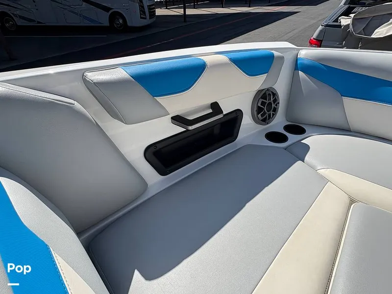 Slide: The Image of Axis A22 2022 - 15978157