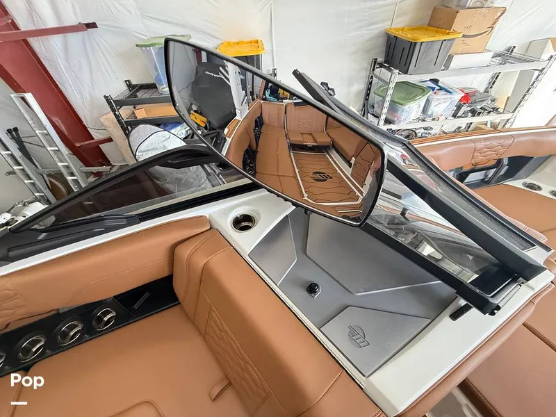 Slide: The Image of Malibu Wakesetter 24 MXZ 2025 - 16049660