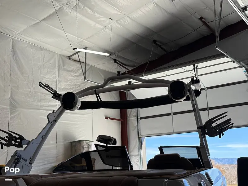 Slide: The Image of Malibu Wakesetter 24 MXZ 2025 - 16049891