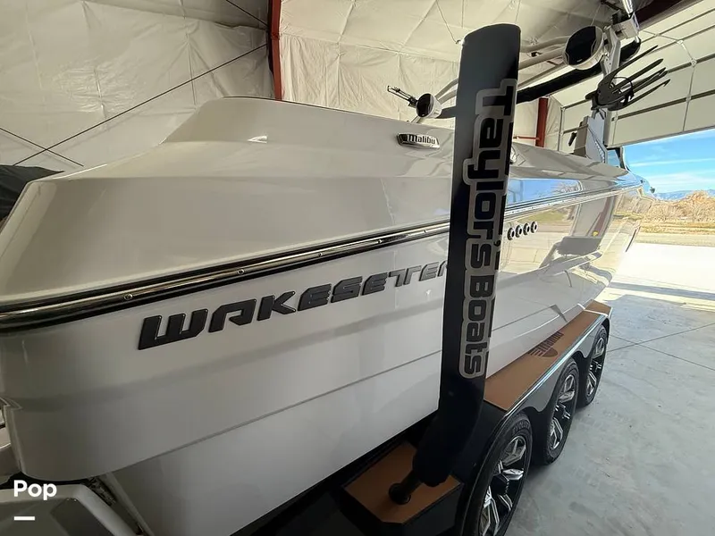 Slide: The Image of Malibu Wakesetter 24 MXZ 2025 - 16049903