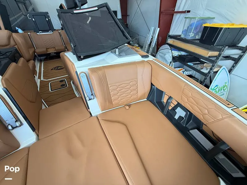 Slide: The Image of Malibu Wakesetter 24 MXZ 2025 - 16050014