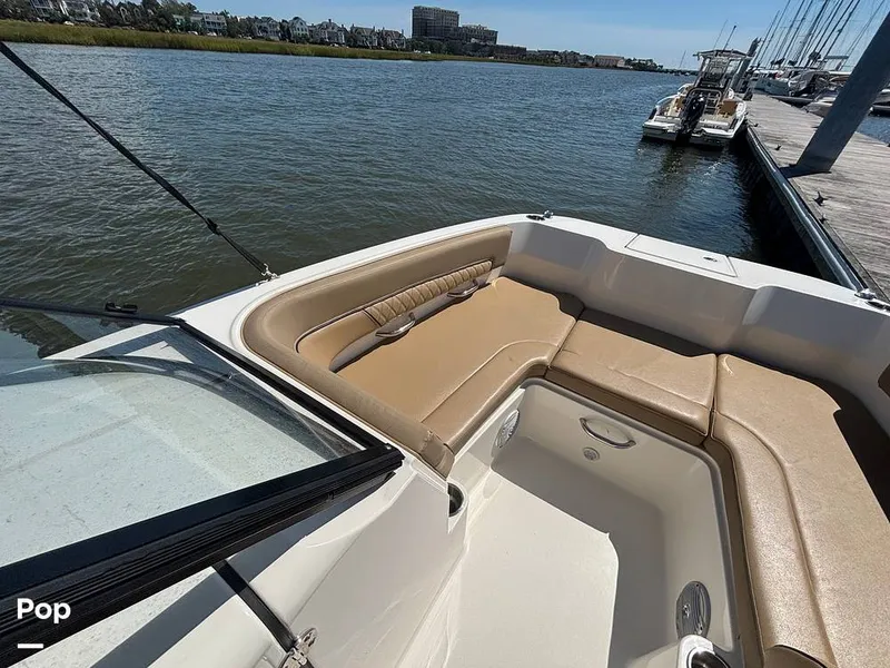 Slide: The Image of Bayliner DX2200 2024 - 15908112