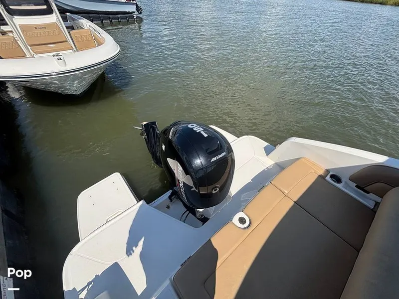 Slide: The Image of Bayliner DX2200 2024 - 15908127