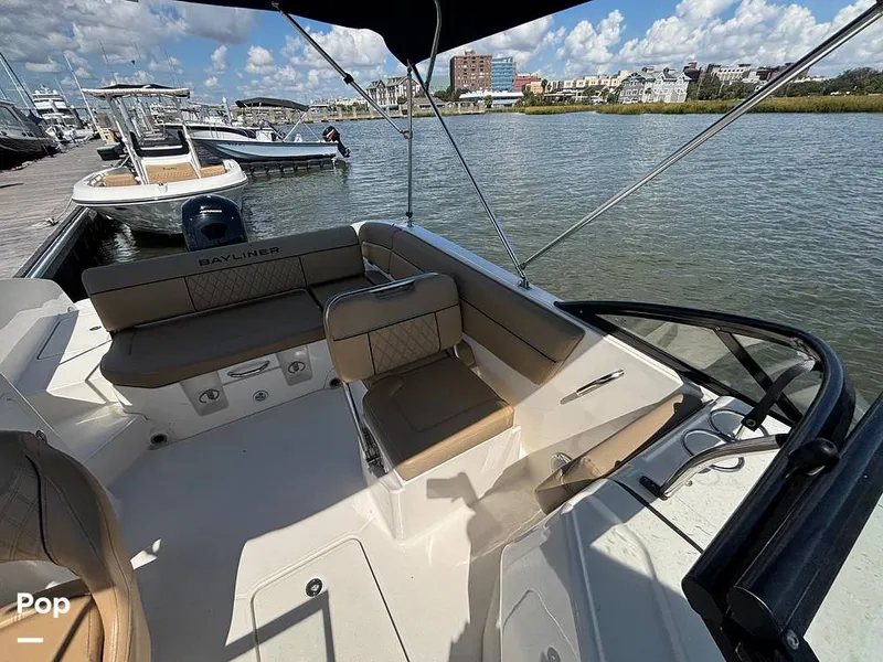 Slide: The Image of Bayliner DX2200 2024 - 15908114