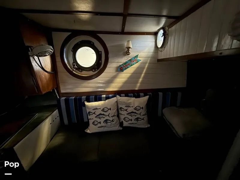 Slide: The Image of Chedabucto 41 1983 - 16002508