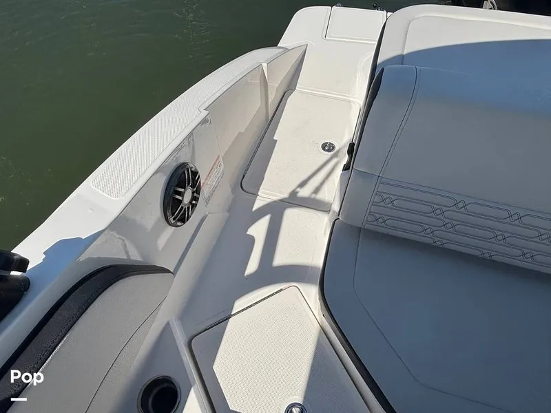 Slide: The Image of Sea Ray SPX 210 2025 - 15907670