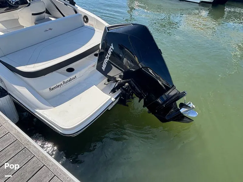 Slide: The Image of Sea Ray SPX 210 2025 - 15907672