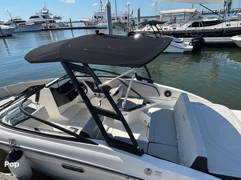 Slide: The Image of Sea Ray SPX 210 2025 - 15907674