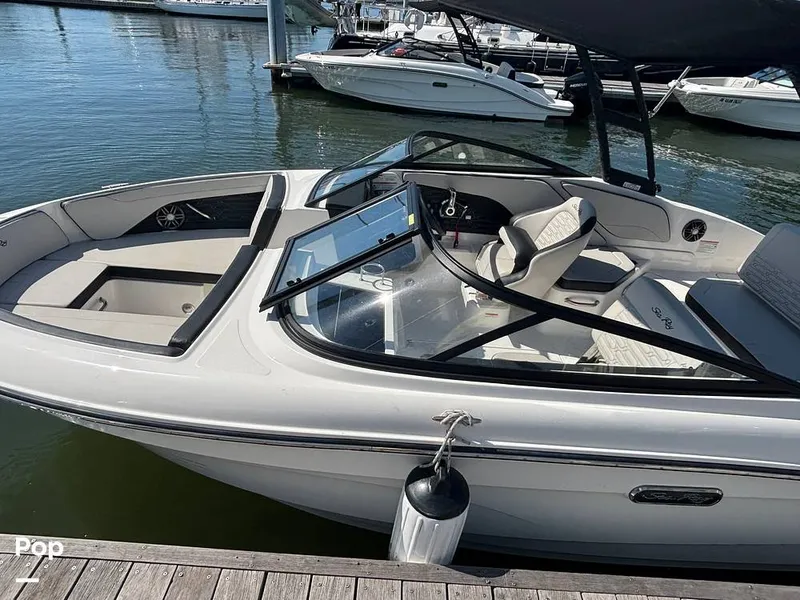 Slide: The Image of Sea Ray SPX 210 2025 - 15907675