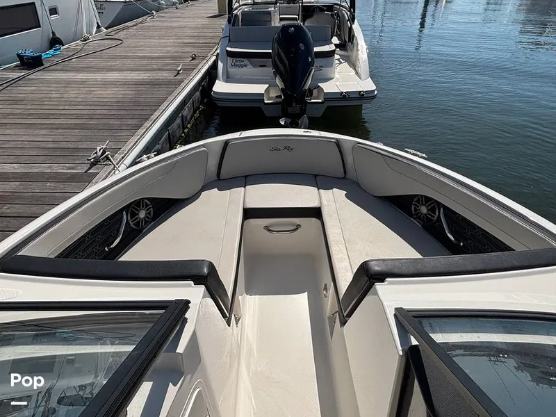 Slide: The Image of Sea Ray SPX 210 2025 - 15907658