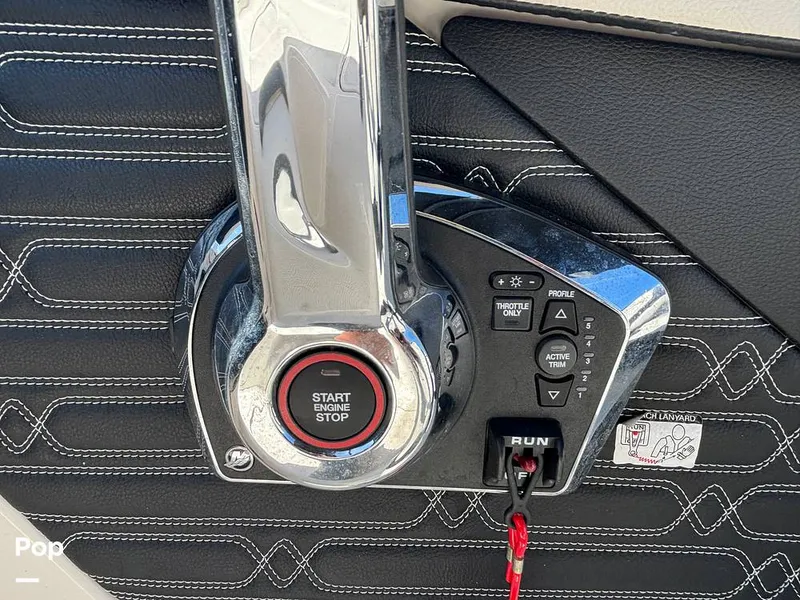 Slide: The Image of Sea Ray SPX 210 2025 - 15907640