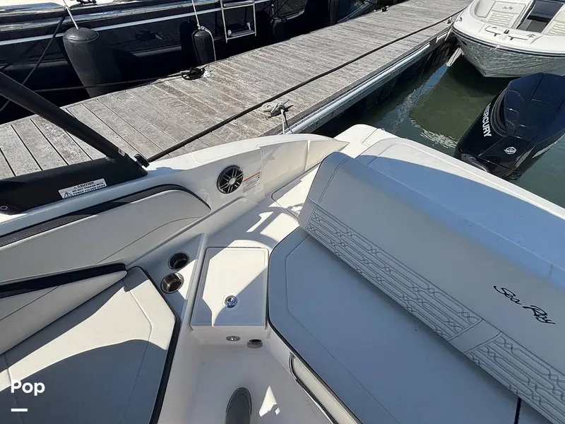 Slide: The Image of Sea Ray SPX 210 2025 - 15907643