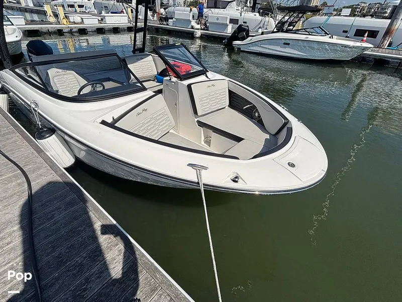 Slide: The Image of Sea Ray SPX 210 2025 - 15907651