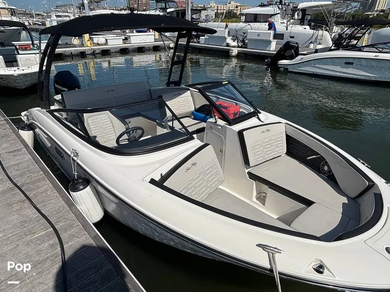 Slide: The Image of Sea Ray SPX 210 2025 - 15907652