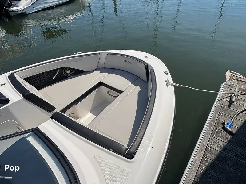 Slide: The Image of Sea Ray SPX 210 2025 - 15907654