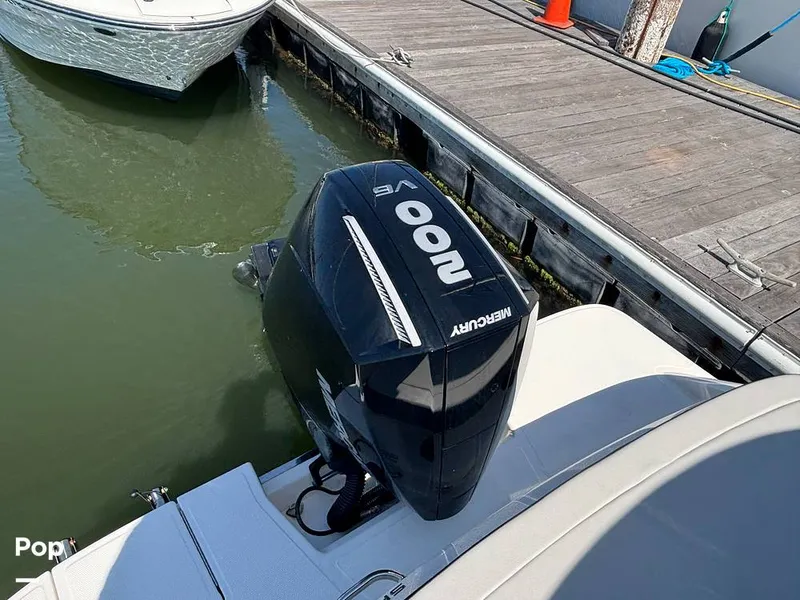 Slide: The Image of Sea Ray SPX 210 2025 - 15907428