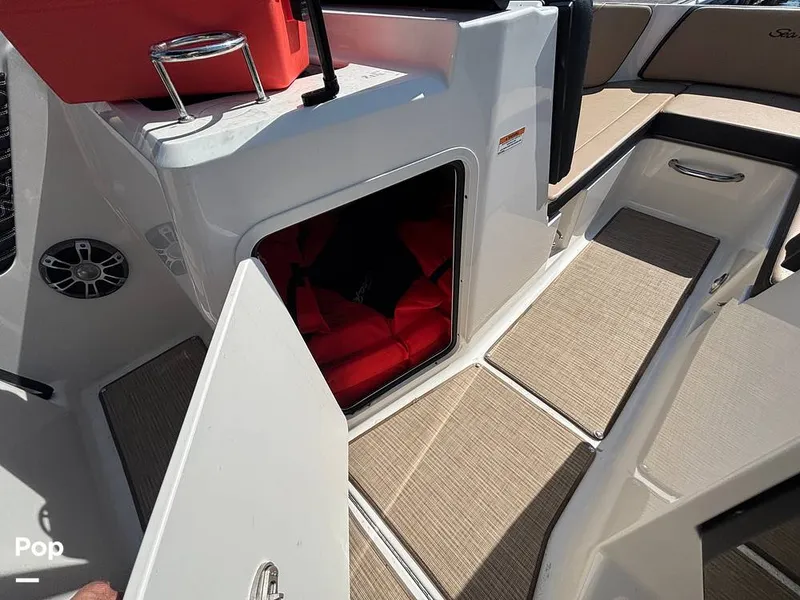 Slide: The Image of Sea Ray SPX 210 2025 - 15907373
