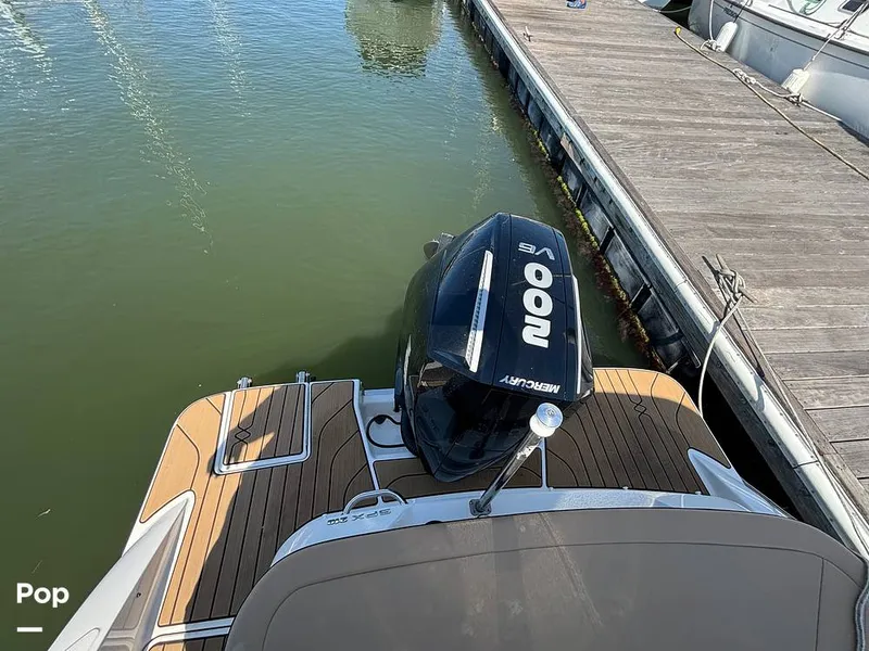 Slide: The Image of Sea Ray SPX 210 2025 - 15907379