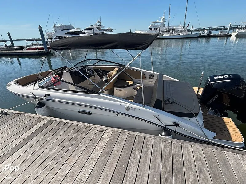 Slide: The Image of Sea Ray SPX 210 2025 - 15907385