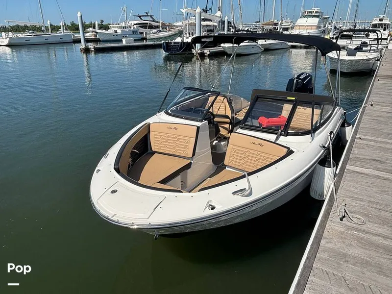 Slide: The Image of Sea Ray SPX 210 2025 - 15907387