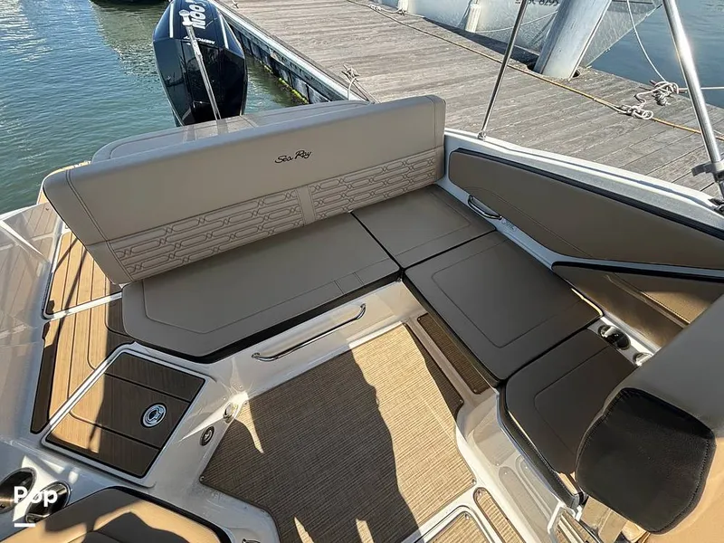 Slide: The Image of Sea Ray SPX 210 2025 - 15907369