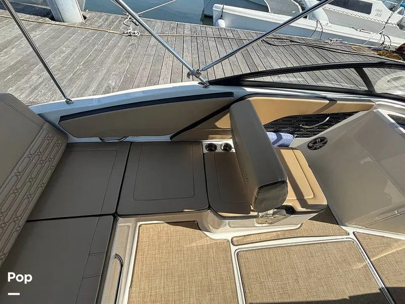 Slide: The Image of Sea Ray SPX 210 2025 - 15907370