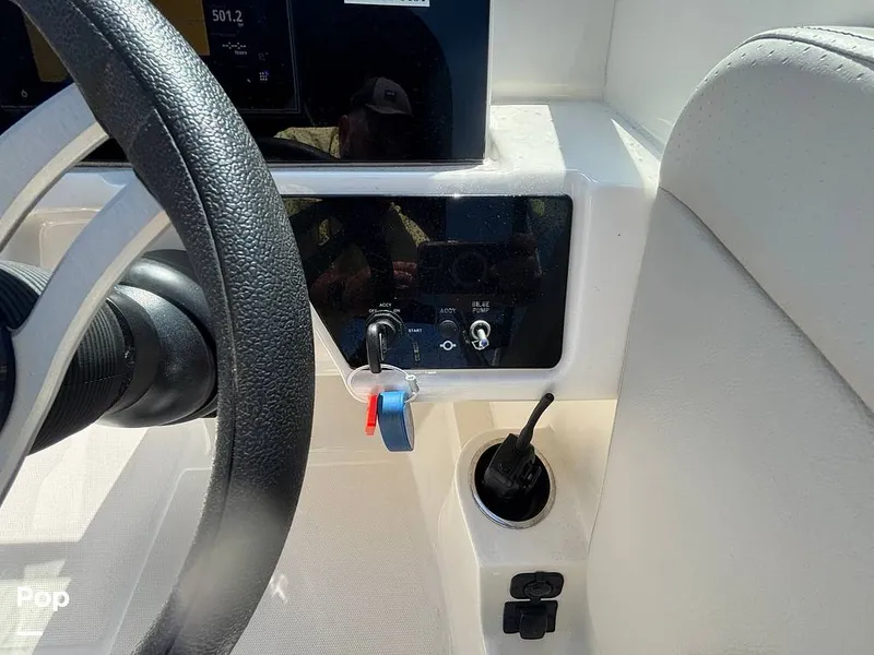 Slide: The Image of Sea Ray SPX 230 OB 2025 - 15907332