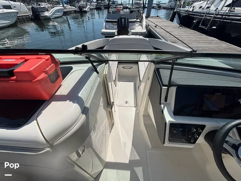 Slide: The Image of Sea Ray SPX 230 OB 2025 - 15907340