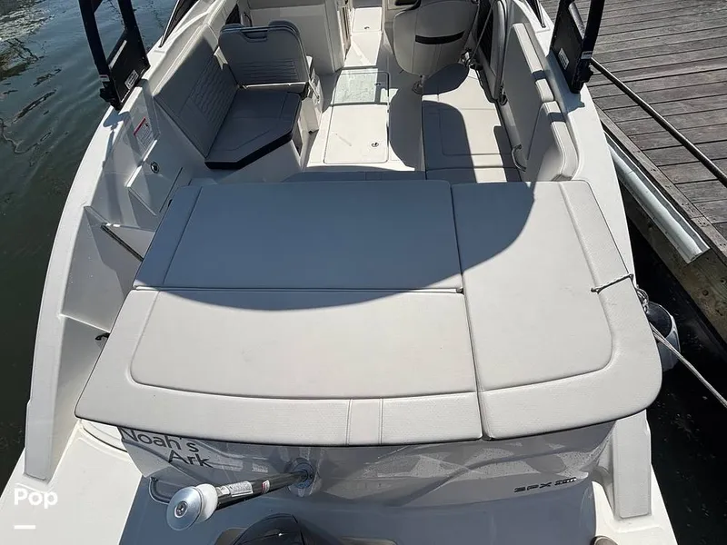 Slide: The Image of Sea Ray SPX 230 OB 2025 - 15907349
