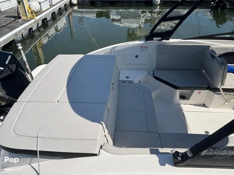 Slide: The Image of Sea Ray SPX 230 OB 2025 - 15907353