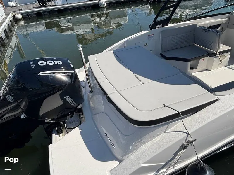 Slide: The Image of Sea Ray SPX 230 OB 2025 - 15907354
