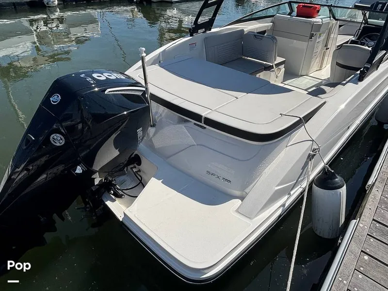 Slide: The Image of Sea Ray SPX 230 OB 2025 - 15907355