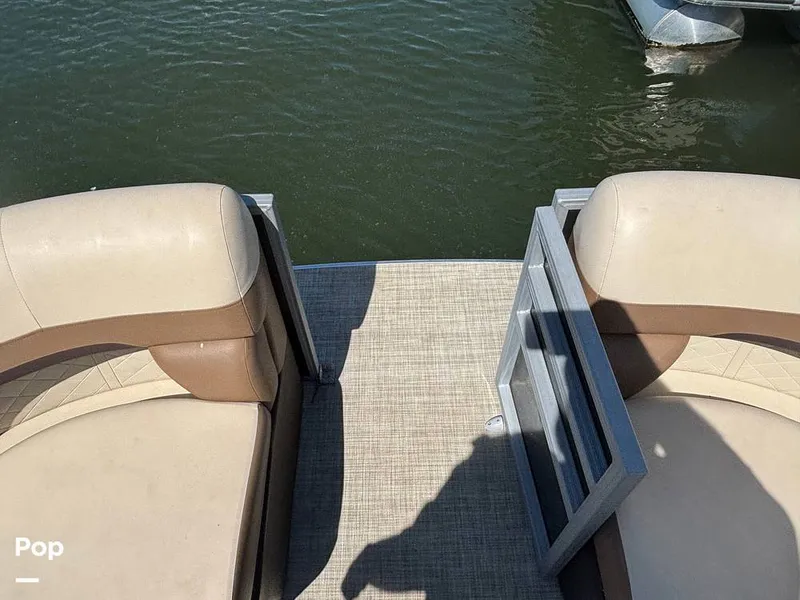 Slide: The Image of Lowe SS 230W 2024 - 15907214