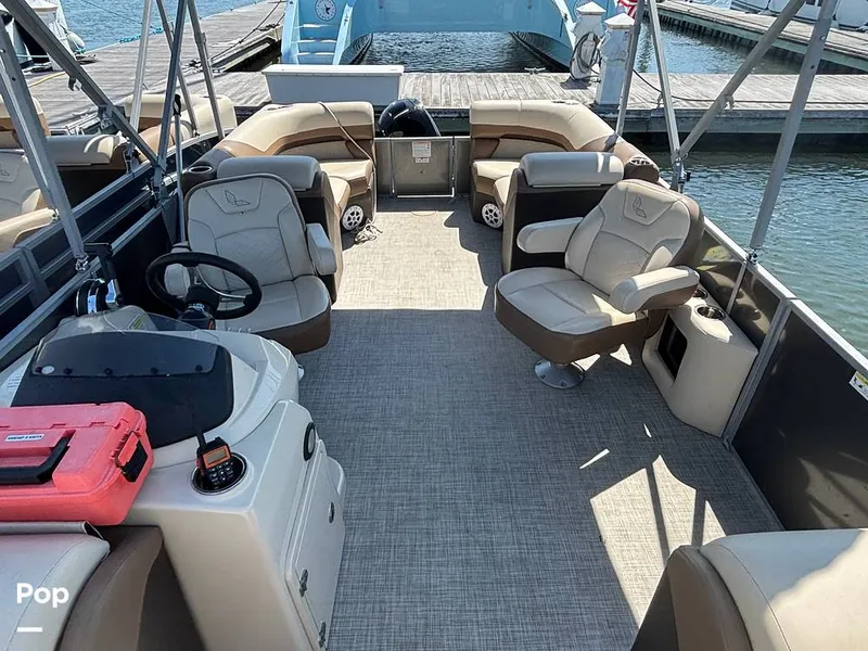 Slide: The Image of Lowe SS 230W 2024 - 15907218