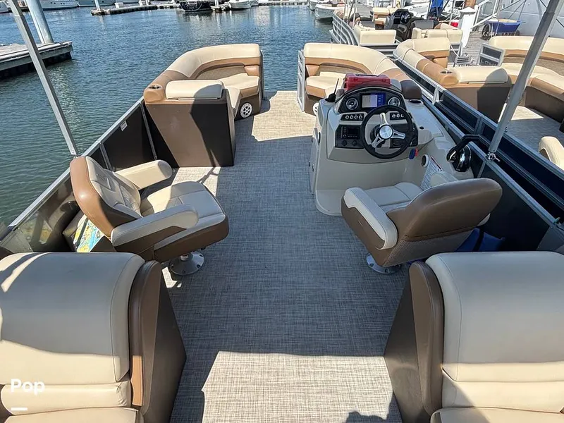 Slide: The Image of Lowe SS 230W 2024 - 15907230