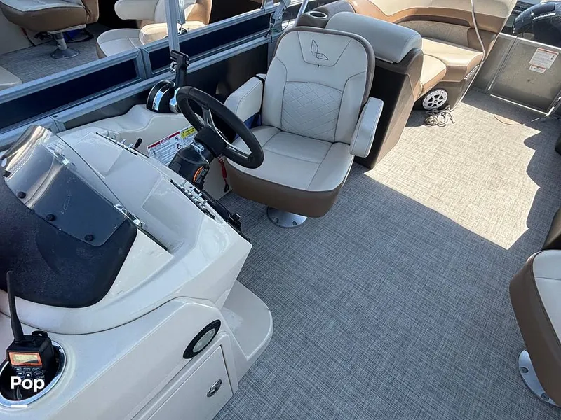 Slide: The Image of Lowe SS 230W 2024 - 15907220