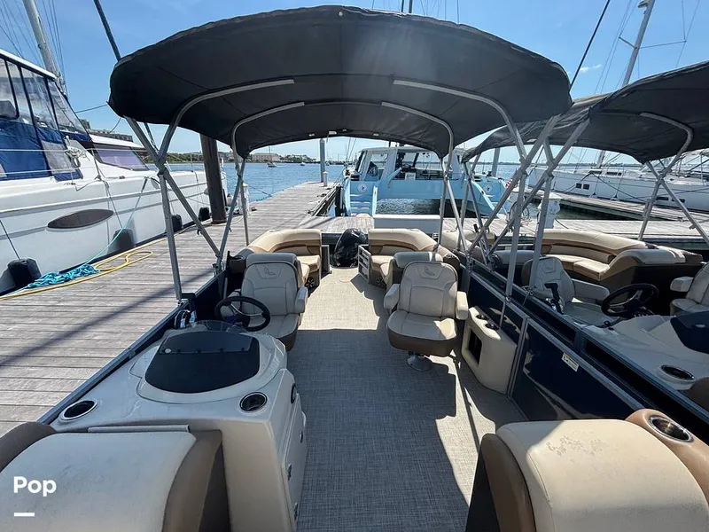 Slide: The Image of Lowe SS 230W 2024 - 15907192