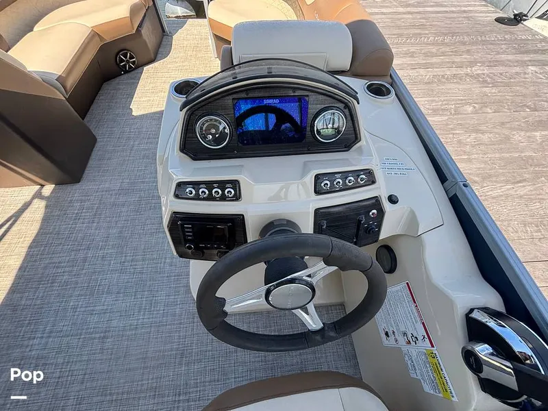 Slide: The Image of Lowe SS 230W 2024 - 15907184