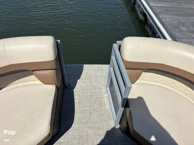 Slide: The Image of Lowe SS 230W 2024 - 15907162