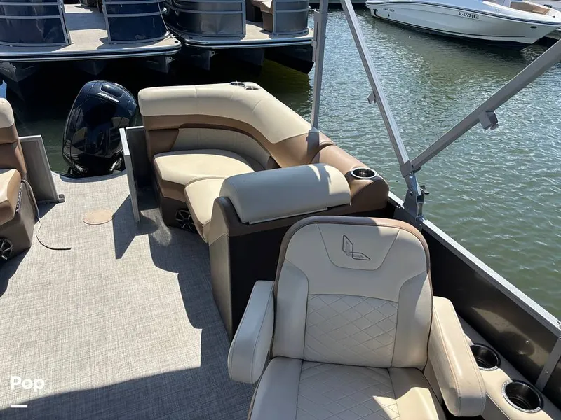 Slide: The Image of Lowe SS 230W 2024 - 15907167